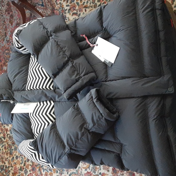 Perfect Moment Jacket - Picture 3 of 6